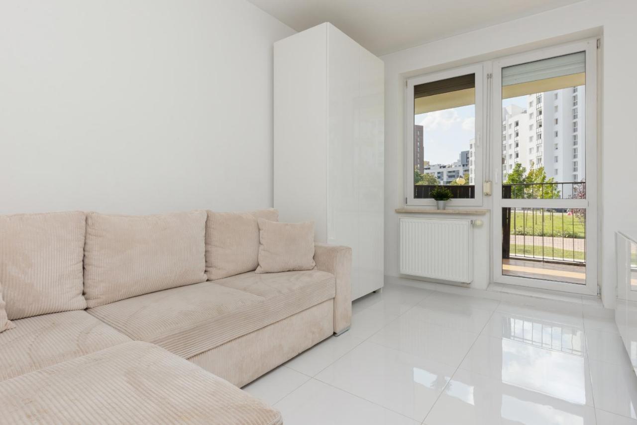 Metro Targowek Spacious Apartment With Parking By Noclegi Renters Warschau Buitenkant foto